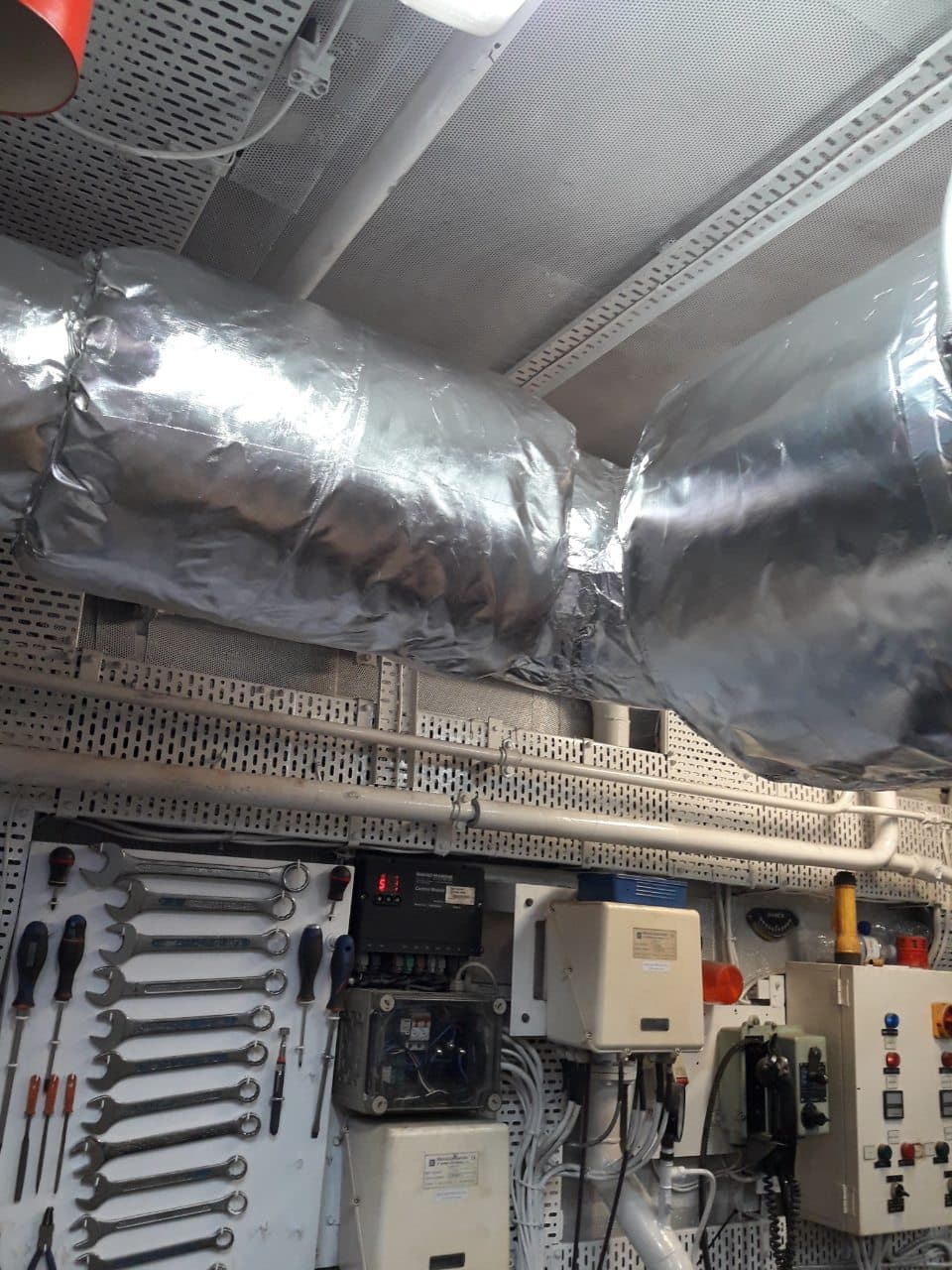 EXHEXHAUST PIPE INSULATIONAUST PIPE INSULATION